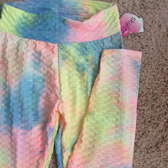 🌸Pastel Color Up-Lift buttock legging🌸 Plus OS🌸 - Picture 2 of 4